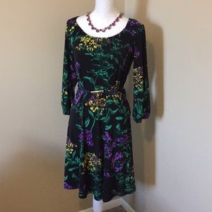 SALE 🙌🏼 Tahari floral dress